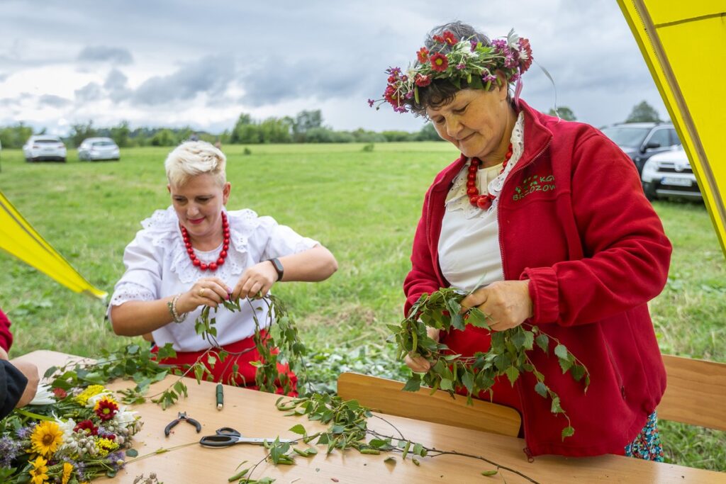 Wianki w Bieńkówce fot. Szymon Zdziebło/tarantoga.pl dla UMWKP