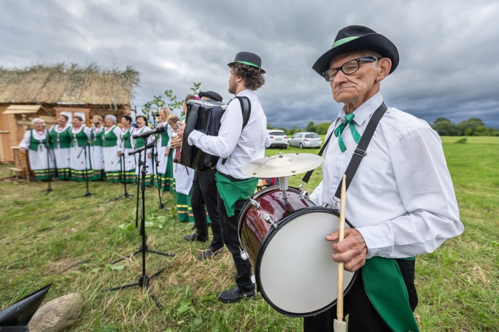 Wianki w Bieńkówce fot. Szymon Zdziebło/tarantoga.pl dla UMWKP