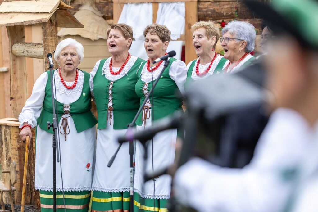 Wianki w Bieńkówce fot. Szymon Zdziebło/tarantoga.pl dla UMWKP