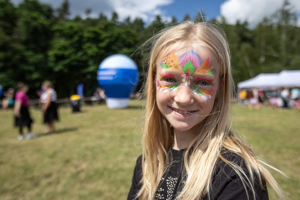 Piknik europejski w Łubiance, fot. Szymon Zdziebło, tarantoga.pl dla UMWKP