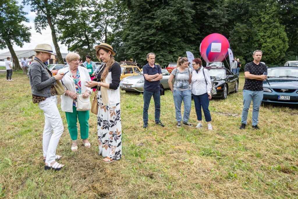 Piknik na rozpoczęcie wakacji w Nawrze, fot. Szymon Zdziebło, tarantoga.pl dla UMWKP