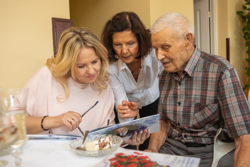 Setne urodziny Edwarda Holinko fot. Mikołaj Kuras dla UMWKP