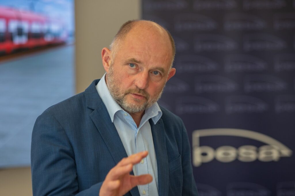 Ceremonia przekazania umowy z Pesą, fot. Mikołaj Kuras dla UMWKP