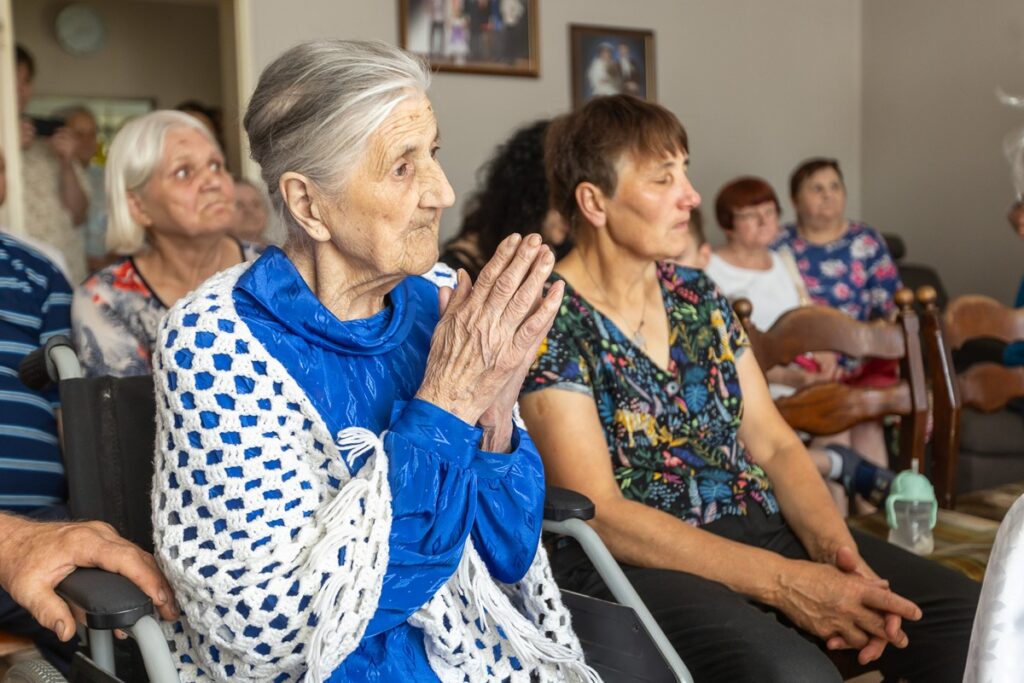Wręczenie medalu Unitas Durat Mariannie Staniszewskiej, fot. Szymon Zdziebło/tarantoga.pl dla UMWKP