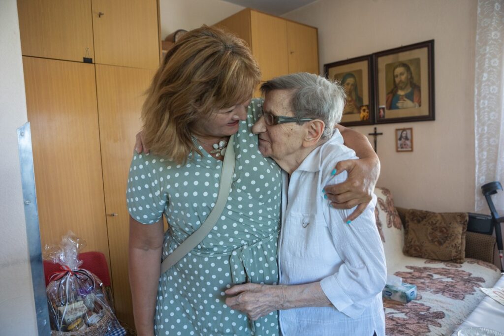 Wręczenie medalu Unitas Durat Annie Jankowskiej, fot. Mikołaj Kuras dla UMWKP