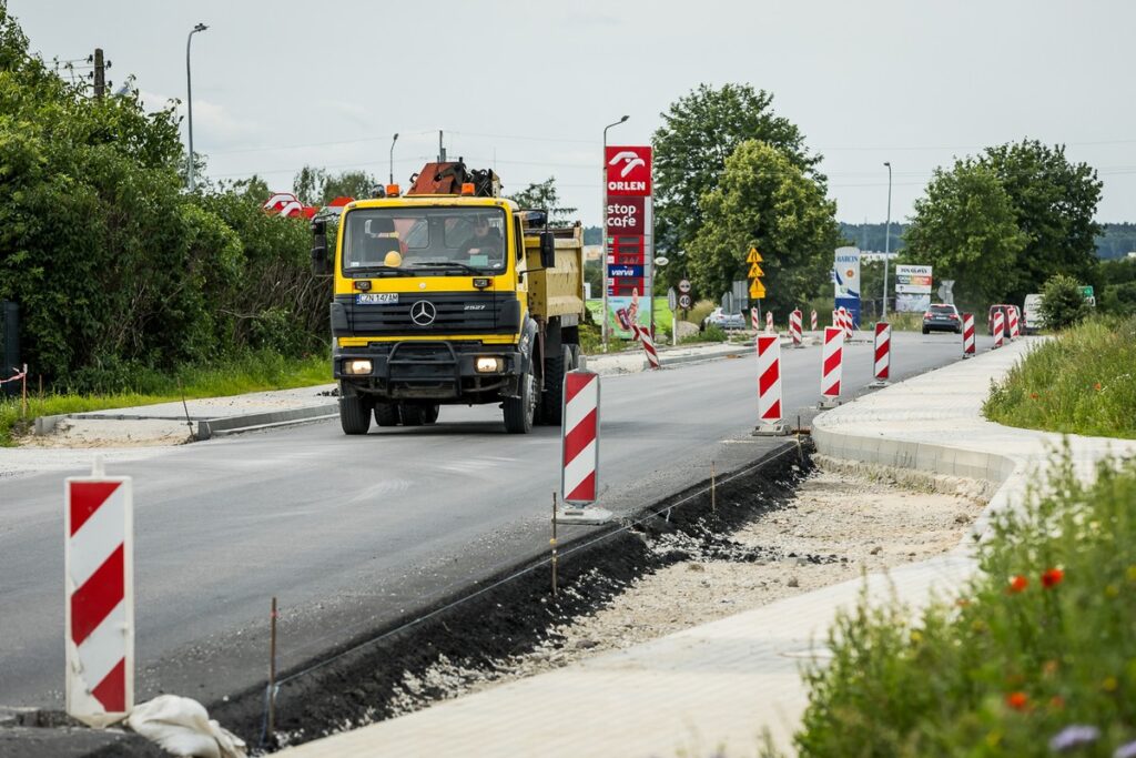 Modernizacja drogi wojewódzkiej nr 254 Barcin-Łabiszyn, fot. Tomasz Czachorowski/eventphoto.com.pl dla UMWKP