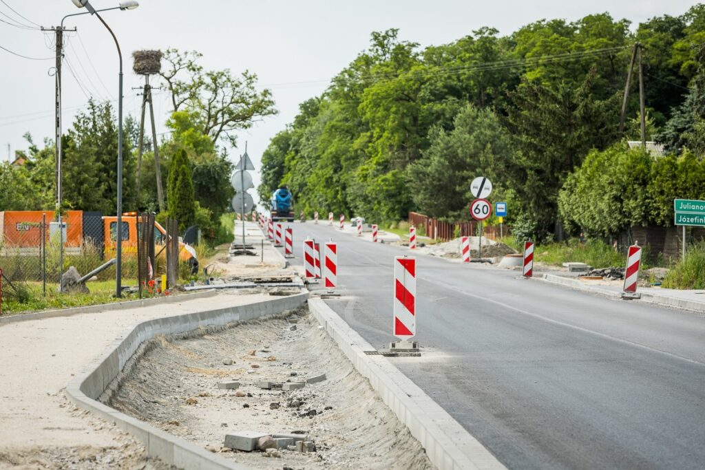 Modernizacja drogi wojewódzkiej nr 254 Barcin-Łabiszyn, fot. Tomasz Czachorowski/eventphoto.com.pl dla UMWKP