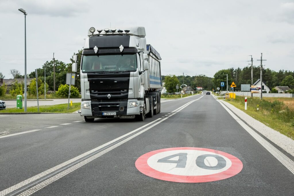 Modernizacja drogi wojewódzkiej nr 254 Łabiszyn-Brzoza, fot. Tomasz Czachorowski/eventphoto.com.pl dla UMWKP