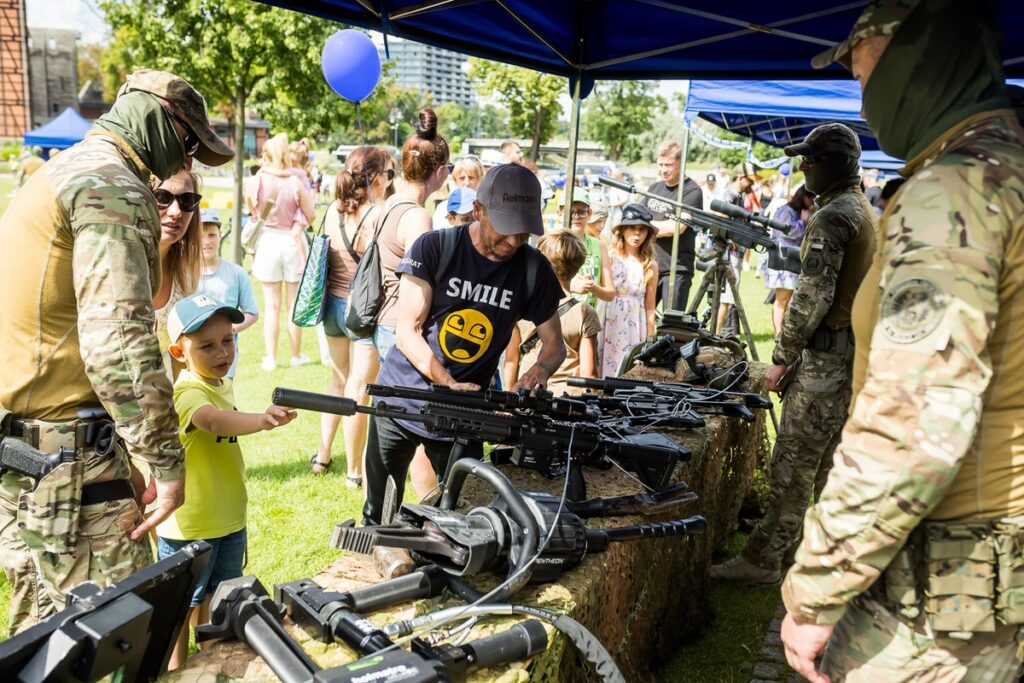 Piknik na bydgoskiej Wyspie Młyńskiej, fot. Tomasz Czachorowski/eventphoto.com.pl dla UMWKP