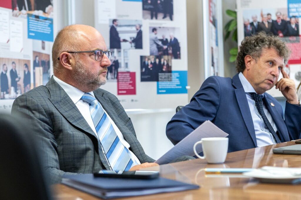 Spotkanie marszałka Piotra Całbeckiego z wiceministrem Jackiem Karnowskim, fot. Szymon Zdziebło/tarantoga dla UMWKP