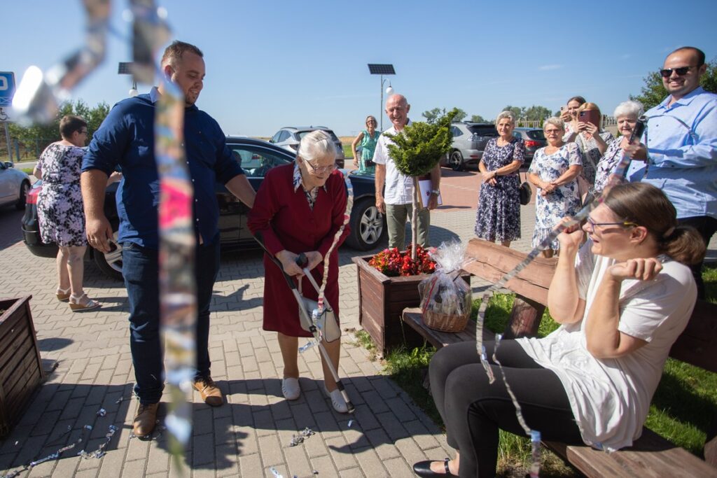 Wręczenie medalu Unitas Durat Kazimierze Brzozowskiej, fot. Mikołaj Kuras dla UMWKP