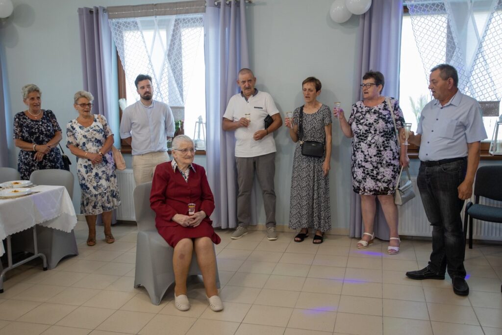 Wręczenie medalu Unitas Durat Kazimierze Brzozowskiej, fot. Mikołaj Kuras dla UMWKP