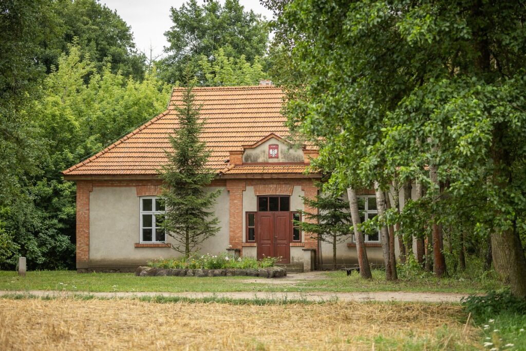 Skansen w Kłóbce fot. Szymon Zdziebło/tarantoga.pl dla UMWKP