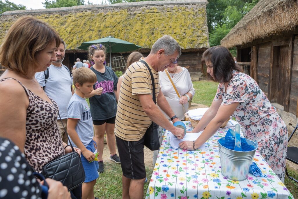 Wesele w Kłóbce fot. Mikołaj Kuras dla UMWKP