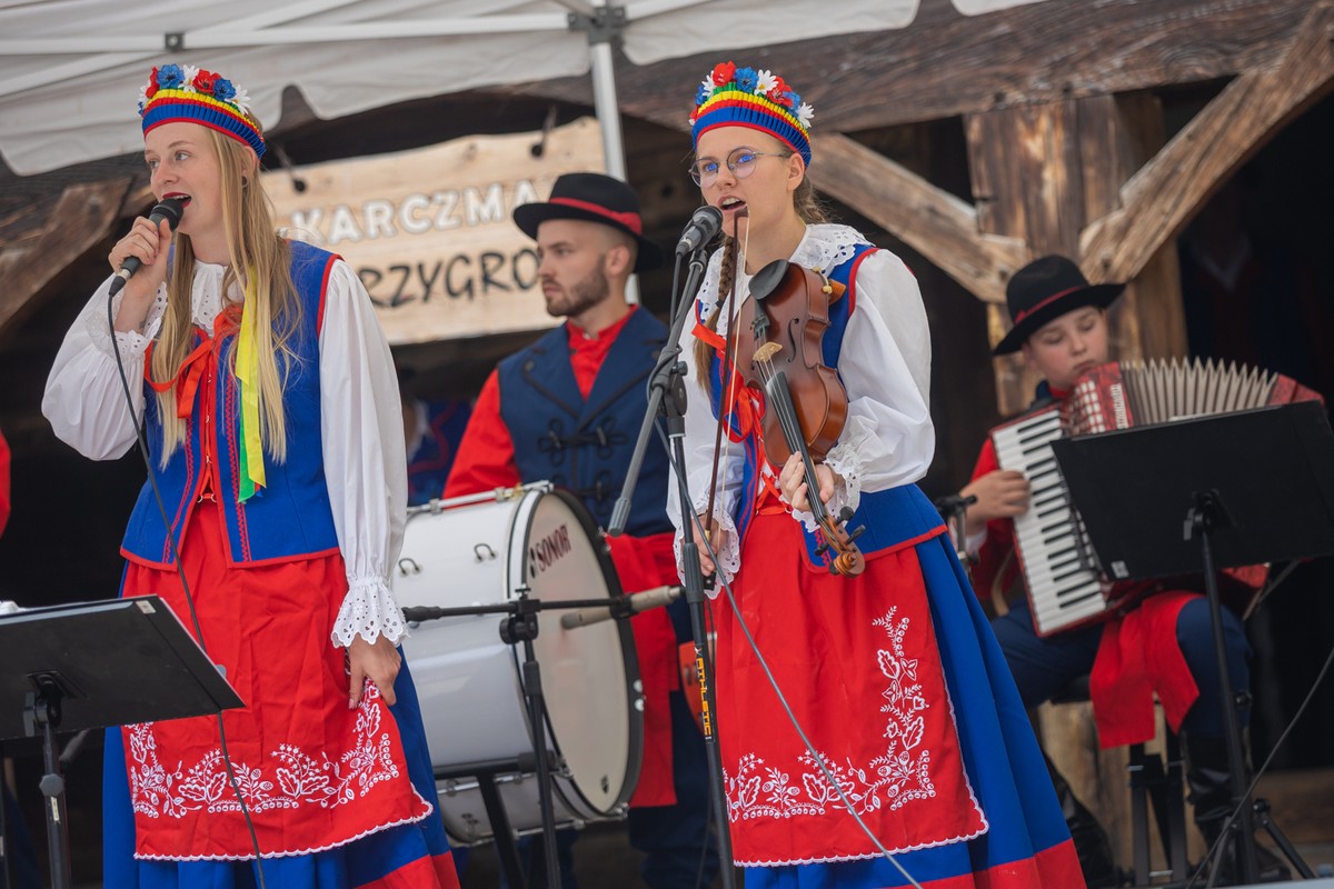 Wesele w Kłóbce fot. Mikołaj Kuras dla UMWKP