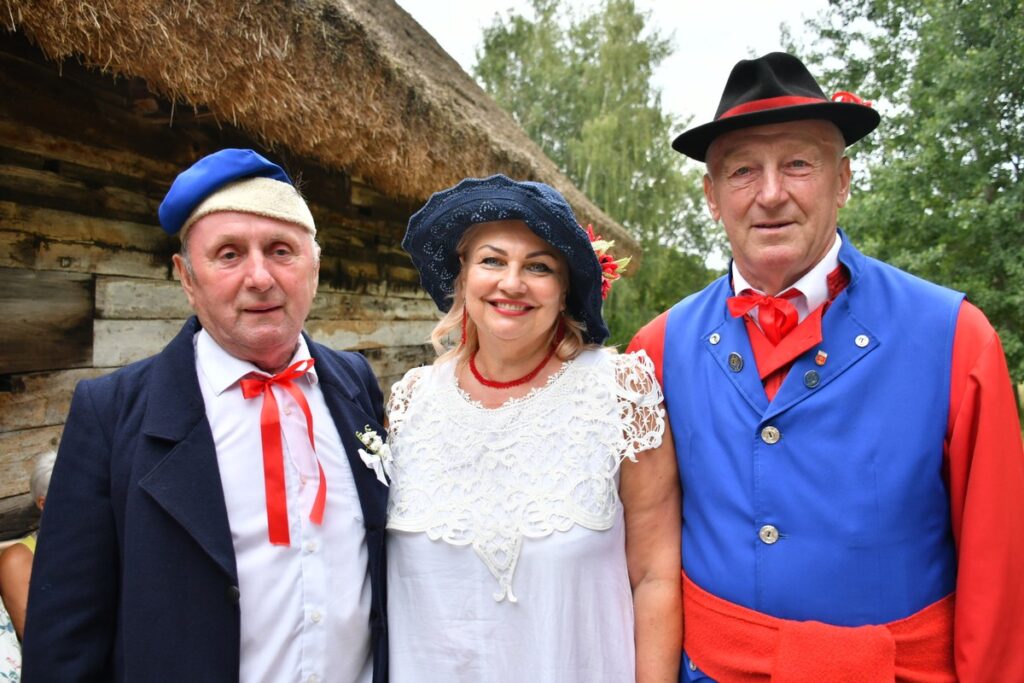 Wesele w Kłóbce fot. Bartosz Czaplicki UMWKP