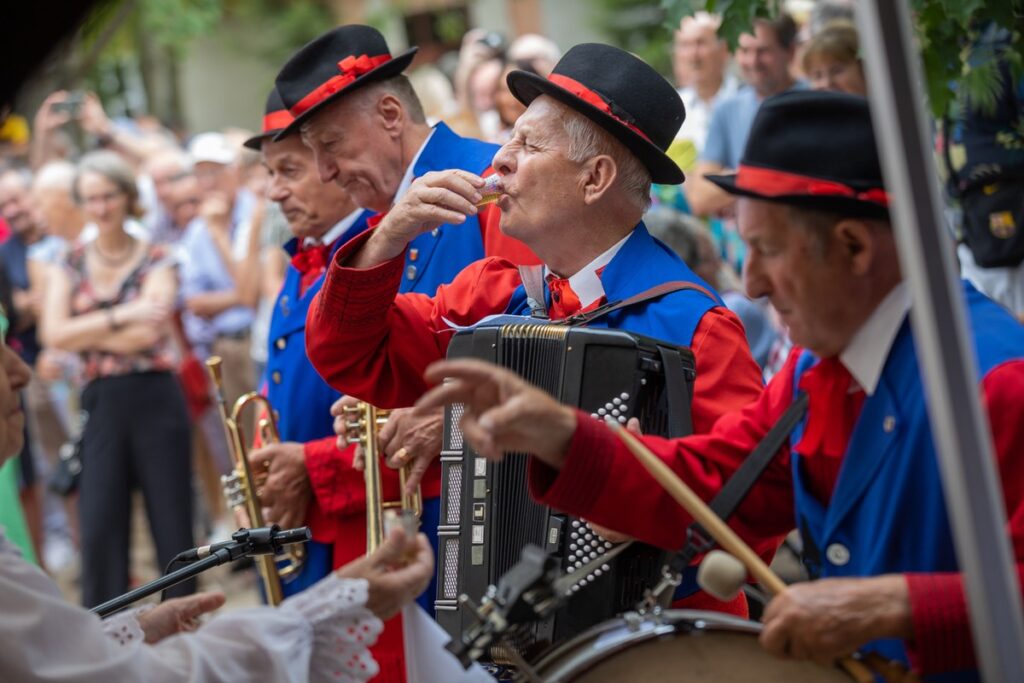 Wesele w Kłóbce fot. Mikołaj Kuras dla UMWKP