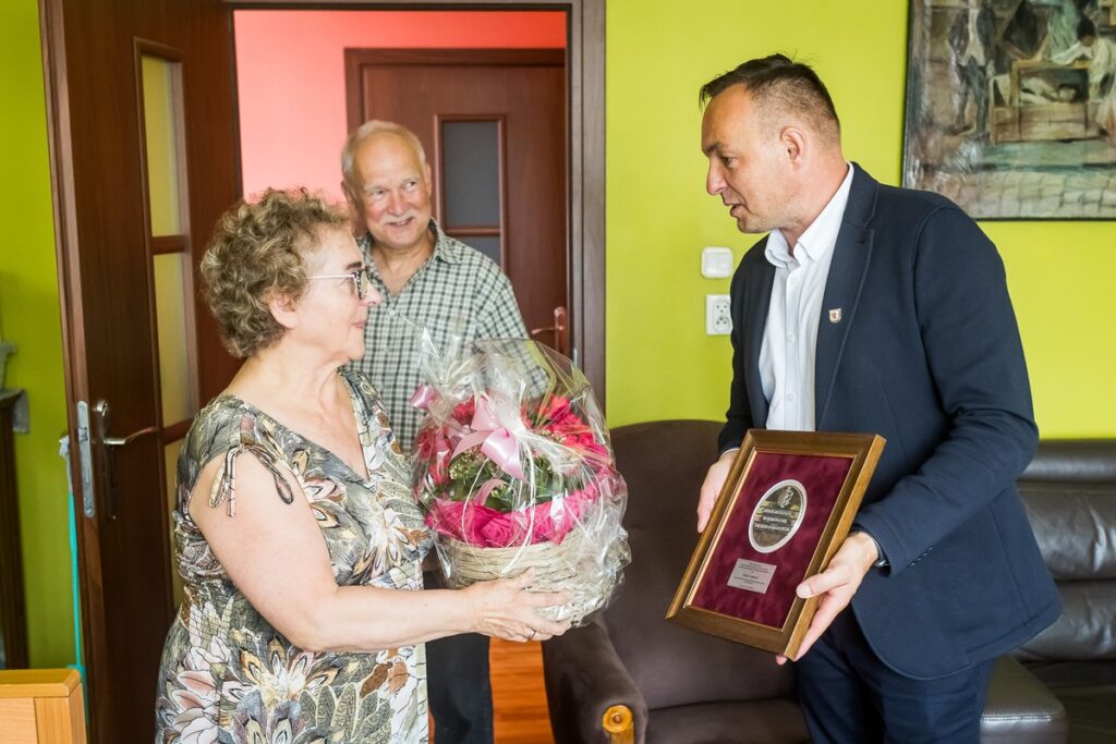 Wręczenie medalu Unitas Durat Henryce Grabowskiej, fot. Tomasz Czachorowski/eventphoto.com.pl dla UMWKP