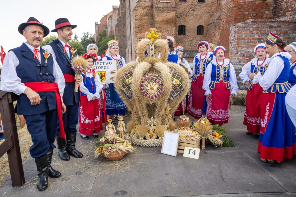 Dożynki wojewódzkie w Grudziądzu, fot. Szymon Zdziebło/tarantoga.pl dla UMWKP