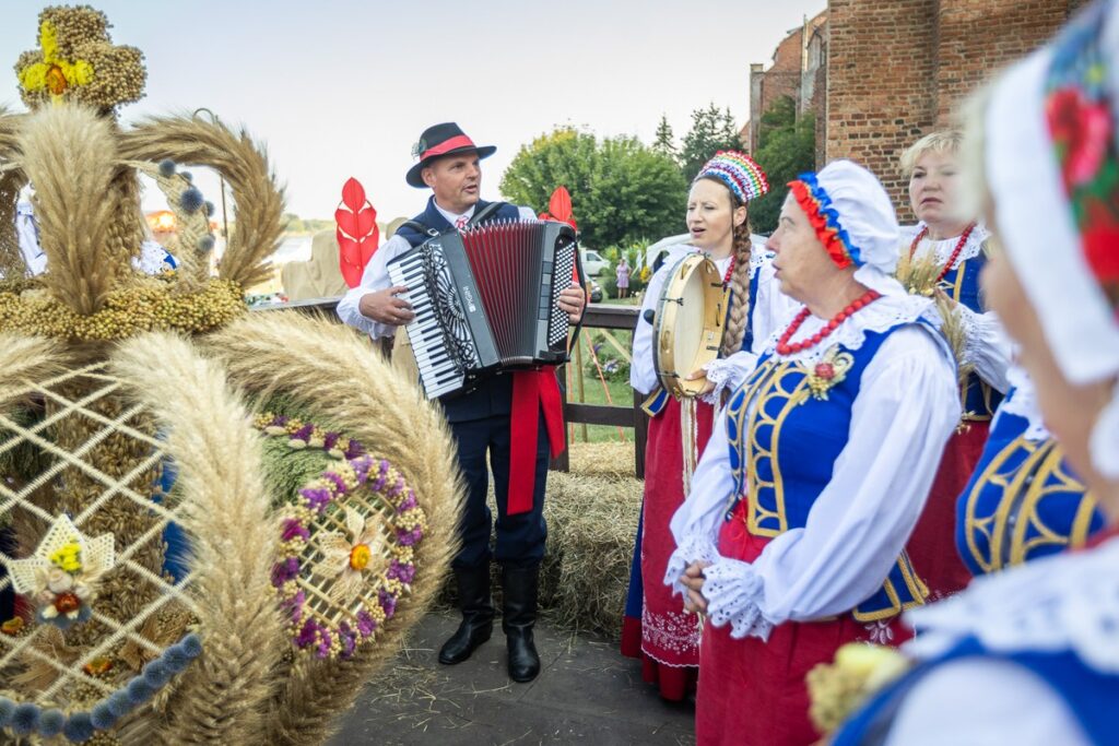 Dożynki wojewódzkie w Grudziądzu, fot. Szymon Zdziebło/tarantoga.pl dla UMWKP