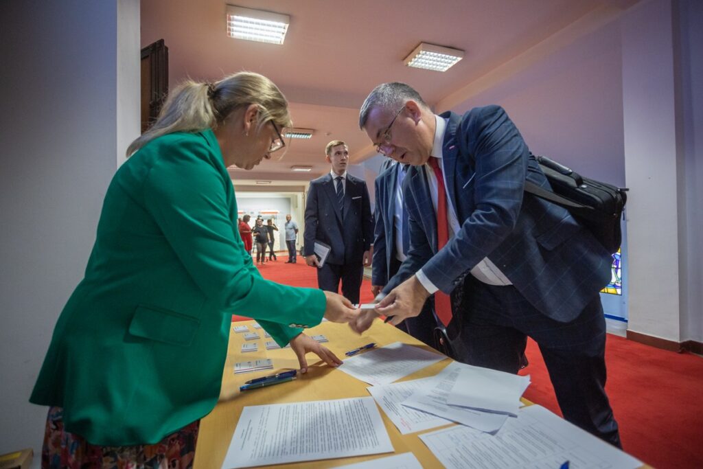 Sesja sejmiku województwa, 26 sierpnia 2024, fot. Mikołaj Kuras dla UMWKP