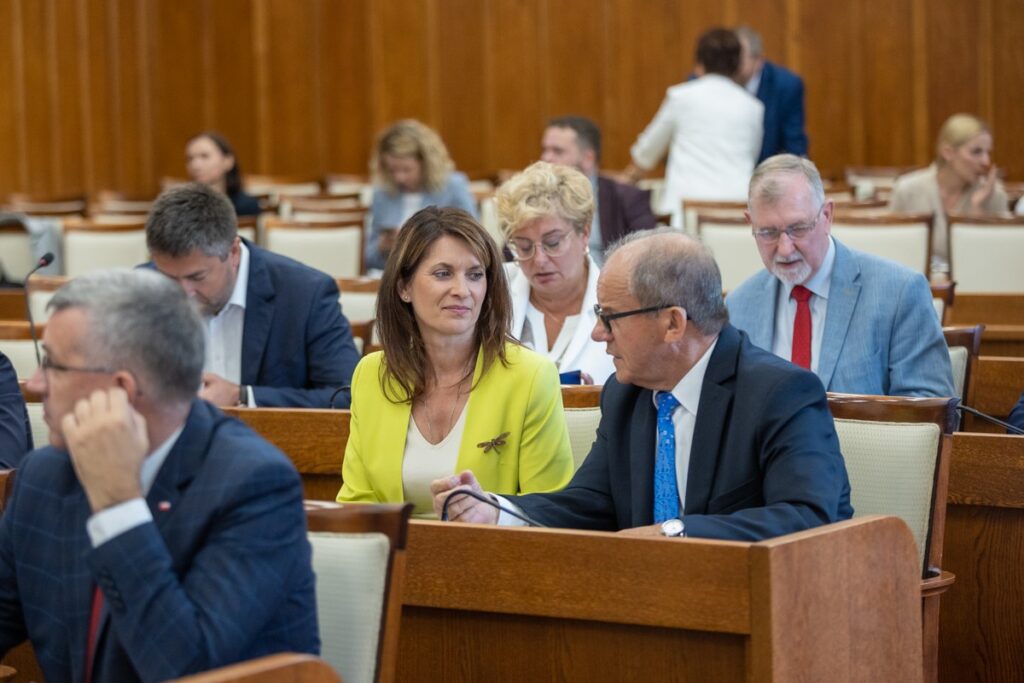 Sesja sejmiku województwa, 26 sierpnia 2024, fot. Mikołaj Kuras dla UMWKP