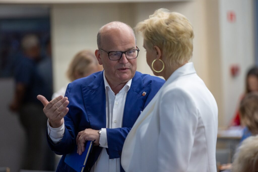 Obrady nadzwyczajnego regionalnego Forum Samorządowego, fot. Mikołaj Kuras dla UMWKP