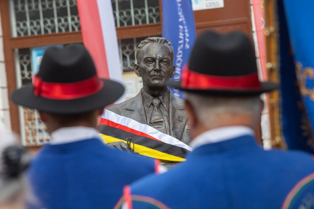 Odsłonięcie pomnika Lecha Bądkowskiego w Gdańsku, fot. Mikołaj Kuras dla UMWKP