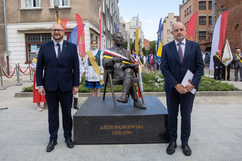 Odsłonięcie pomnika Lecha Bądkowskiego w Gdańsku, fot. Mikołaj Kuras dla UMWKP