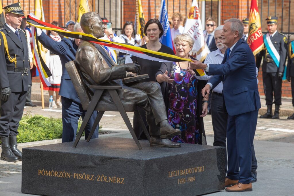 Odsłonięcie pomnika Lecha Bądkowskiego w Gdańsku, fot. Mikołaj Kuras dla UMWKP