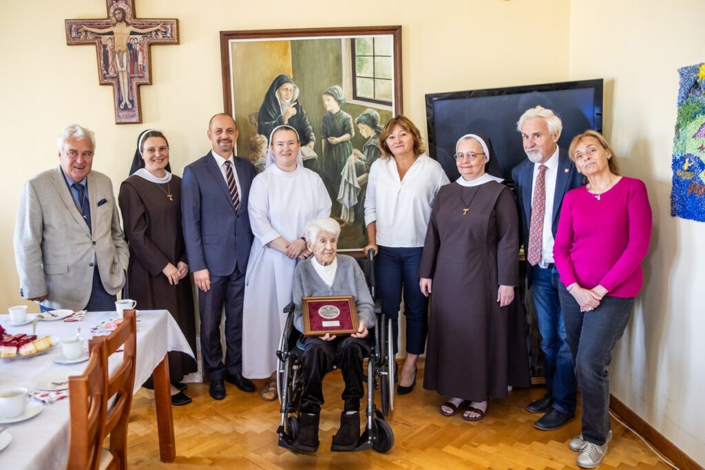 Unitas Durat dla Danuty Budnikowskiej, fot. Andrzej Goiński/UMWKP