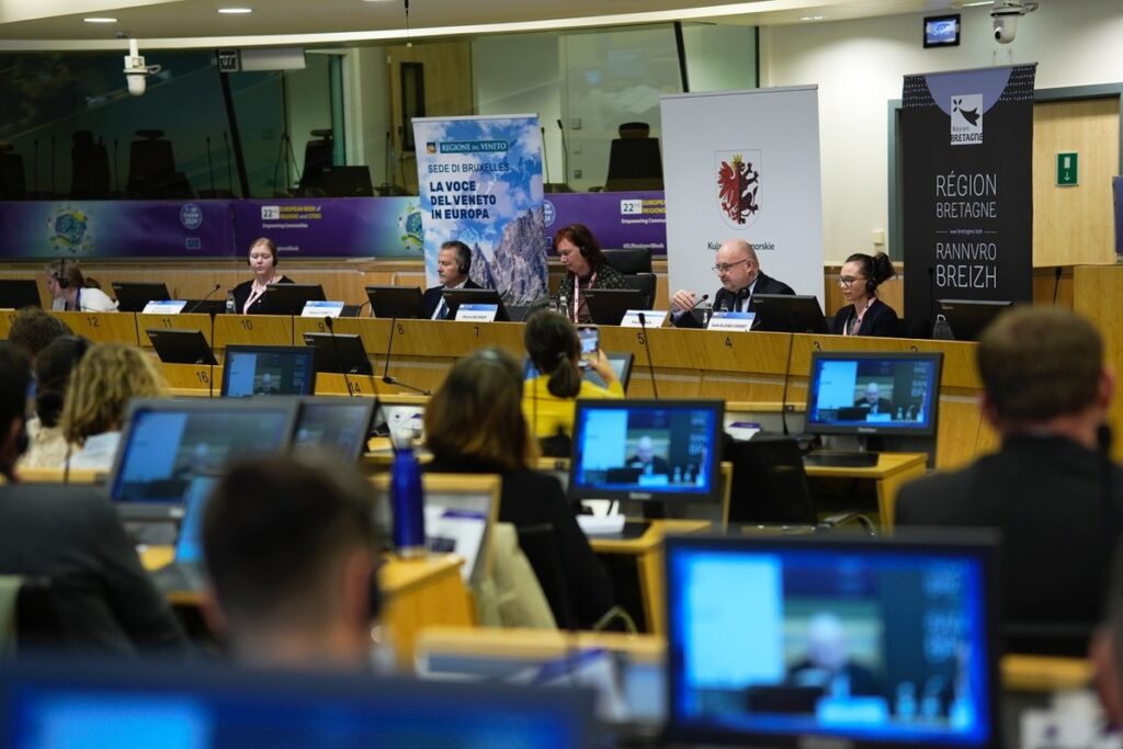 Sesja na temat cyfryzacji, fot. Mieszko Matusiak/UMWKP