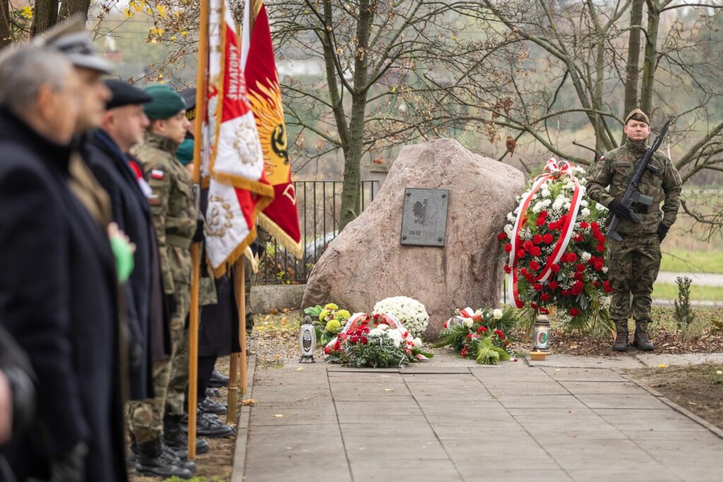 Obchody Narodowego Święta Niepodległości w Toruniu, fot. Szymon Zdzieblo/tarantoga.pl dla UMWKP