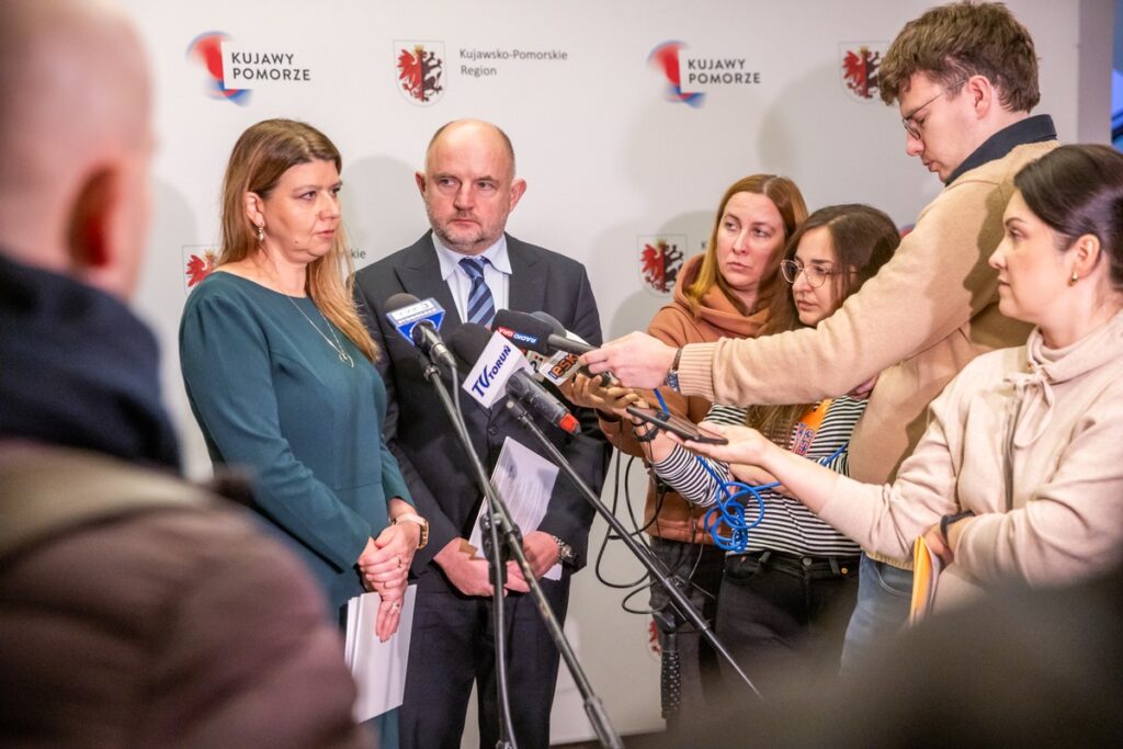 Fundusz Badań i Wdrożeń, briefing prasowy marszałka Piotra Całbeckiego, fot. Andrzej Goiński/UMWKP