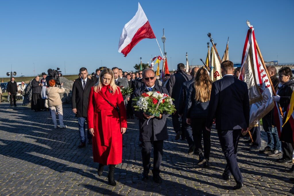 Obchody 40. rocznicy śmierci ks. Jerzego Popiełuszki we Włocławku, fot. Andrzej Goiński/UMWKP
