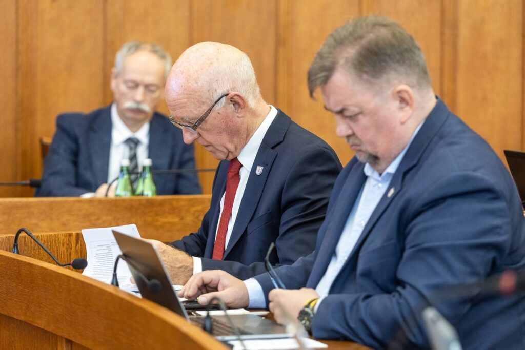 Sesja sejmiku województwa 28 października 2024, fot. Szymon Zdziebło/tarantoga dla UMWKP