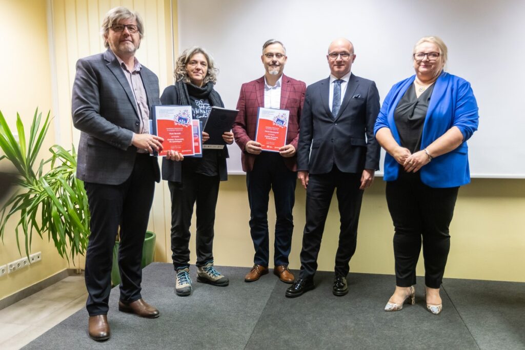 Gala wręczenia nagród w Konkursie na Najlepszą Książkę o Tematyce Regionalnej, fot. Szymon Zdziebło/tarantoga.pl dla UMWKP
