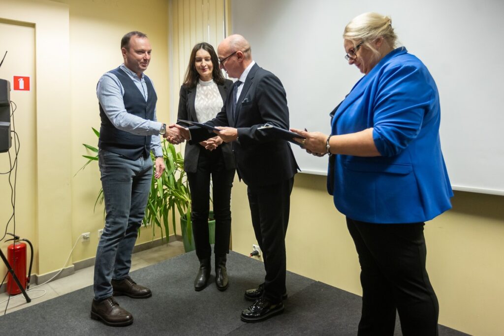 Gala wręczenia nagród w Konkursie na Najlepszą Książkę o Tematyce Regionalnej, fot. Szymon Zdziebło/tarantoga.pl dla UMWKP