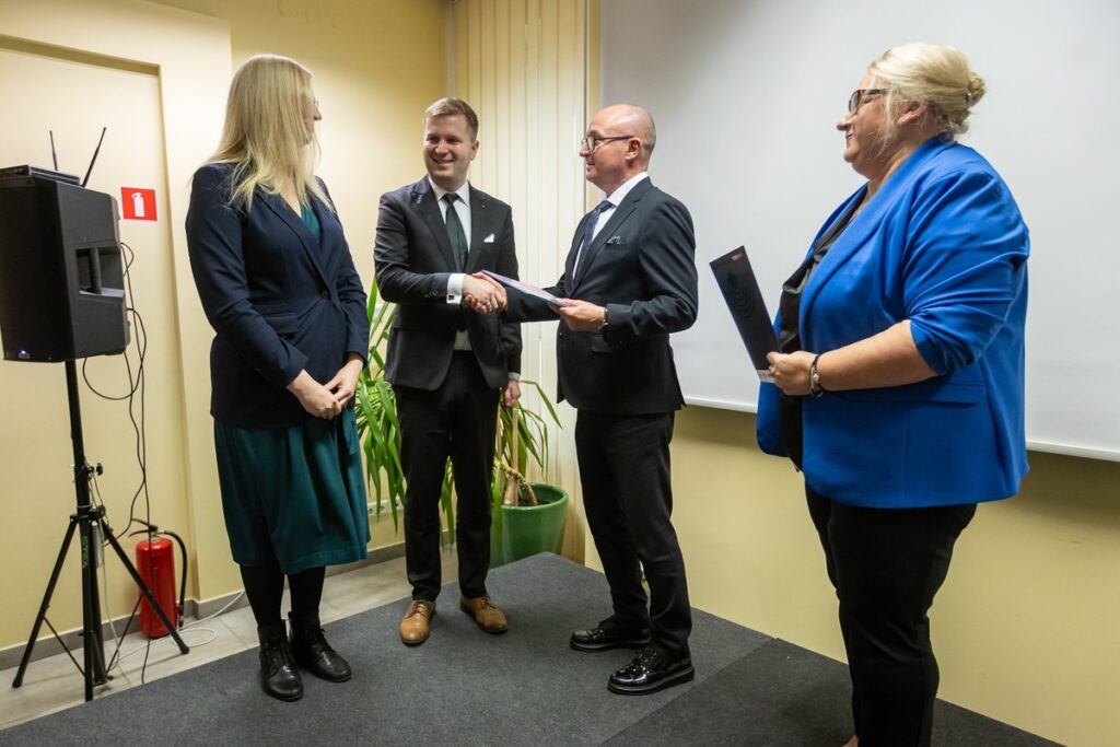 Gala wręczenia nagród w Konkursie na Najlepszą Książkę o Tematyce Regionalnej, fot. Szymon Zdziebło/tarantoga.pl dla UMWKP