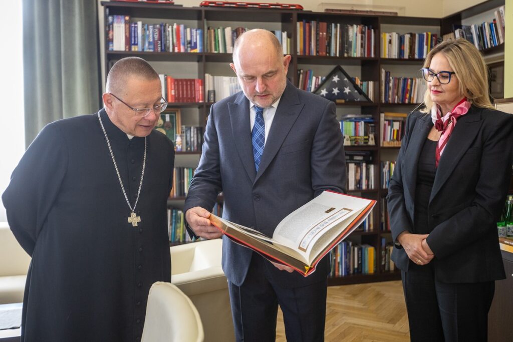 Spotkanie z kard. Grzegorzem Rysiem, fot. Szymon Zdziebło/tarantoga dla UMWKP
