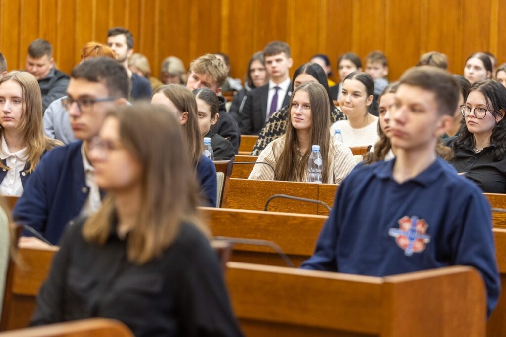 Spotkanie z kard. Grzegorzem Rysiem, fot. Szymon Zdziebło/tarantoga dla UMWKP