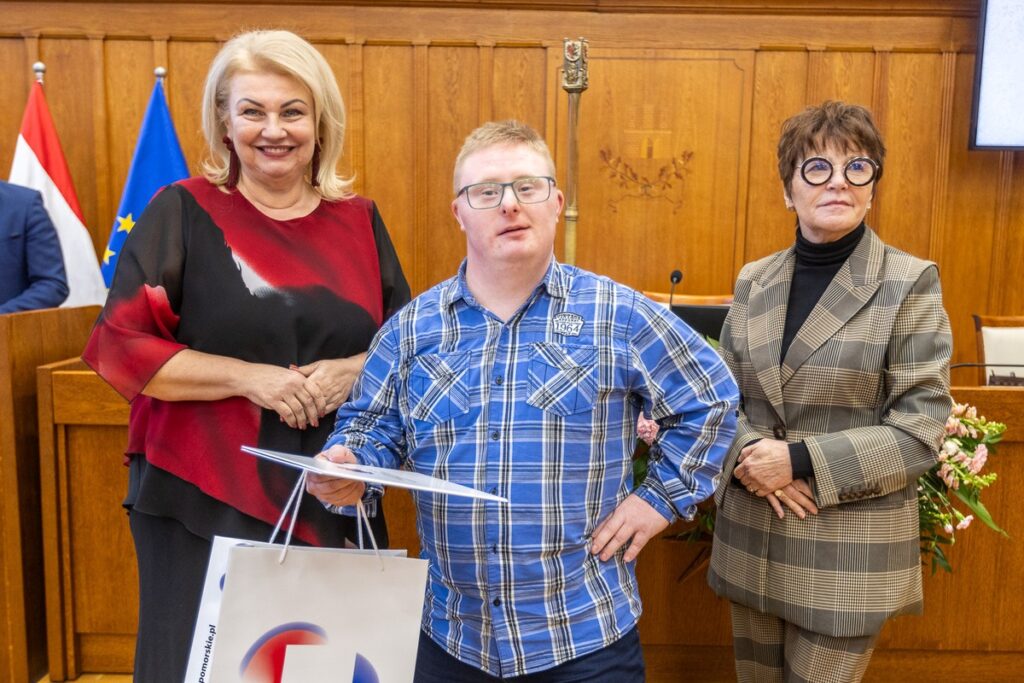 Session of people with disabilities, December 3, 2024, photo by Szymon Zdziebło/tarantoga.pl for UMWKP