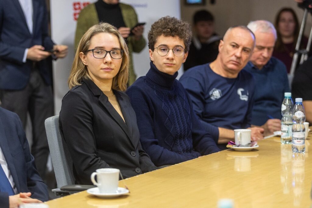 Spotkanie w sprawie żaglowca Dar Kujaw i Pomorza, fot. Szymon Zdziebło/tarantoga dla UMWKP