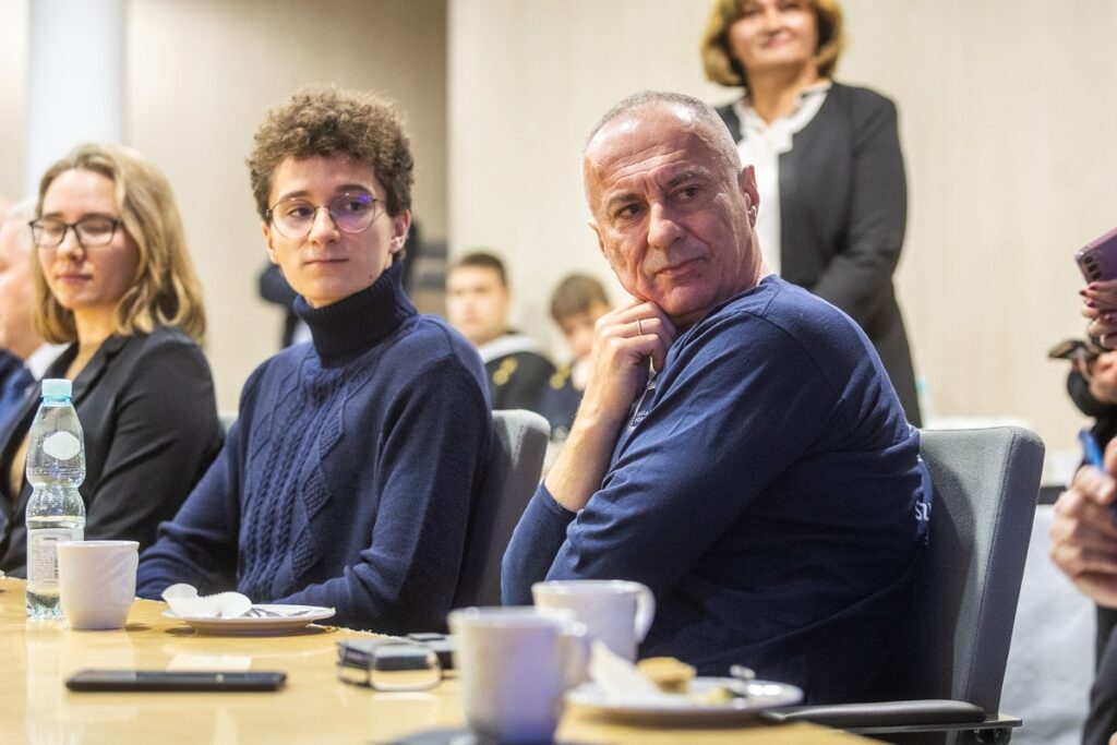 Spotkanie w sprawie żaglowca Dar Kujaw i Pomorza, fot. Szymon Zdziebło/tarantoga dla UMWKP