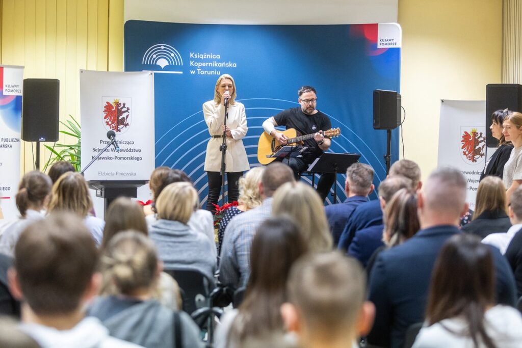 Announcement of the results of the "Poetry Hidden in Sports" competition. Photo by Szymon Zdziebło/tarantoga.pl for UMWKP