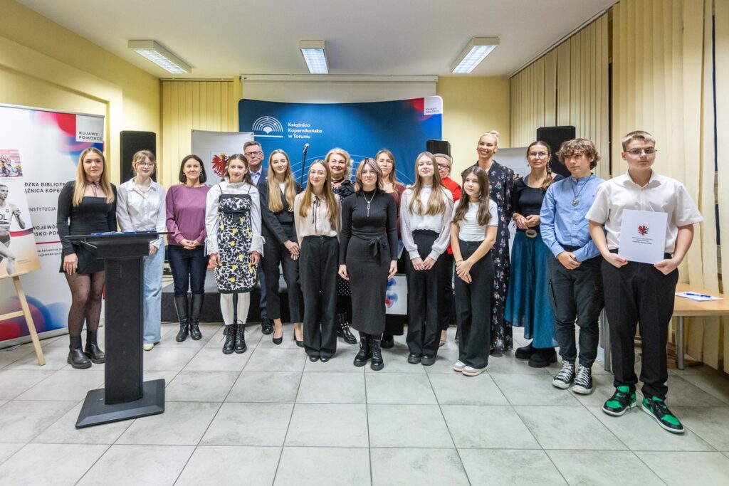 Announcement of the results of the "Poetry Hidden in Sports" competition. Photo by Szymon Zdziebło/tarantoga.pl for UMWKP