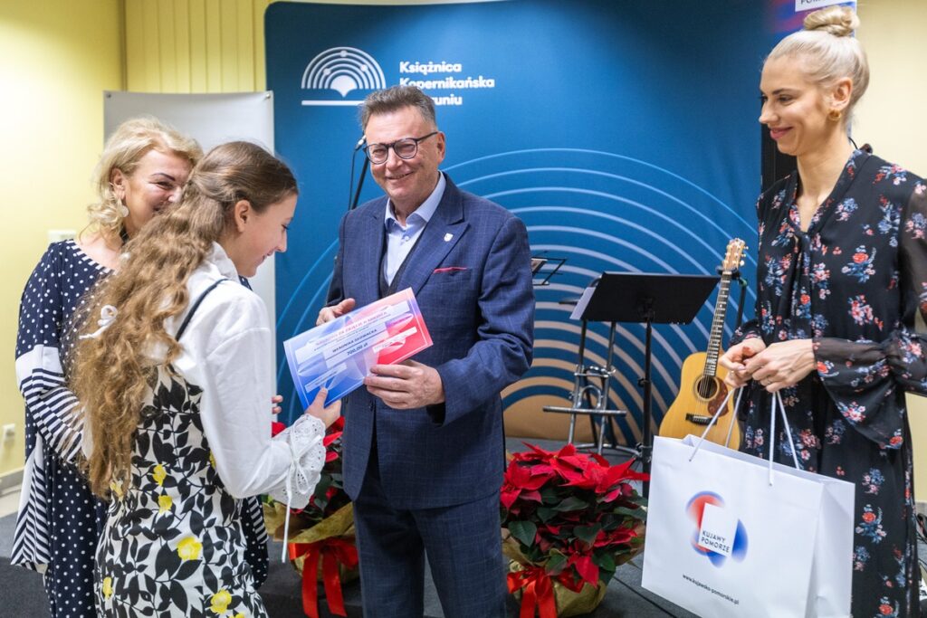 Announcement of the results of the "Poetry Hidden in Sports" competition. Photo by Szymon Zdziebło/tarantoga.pl for UMWKP