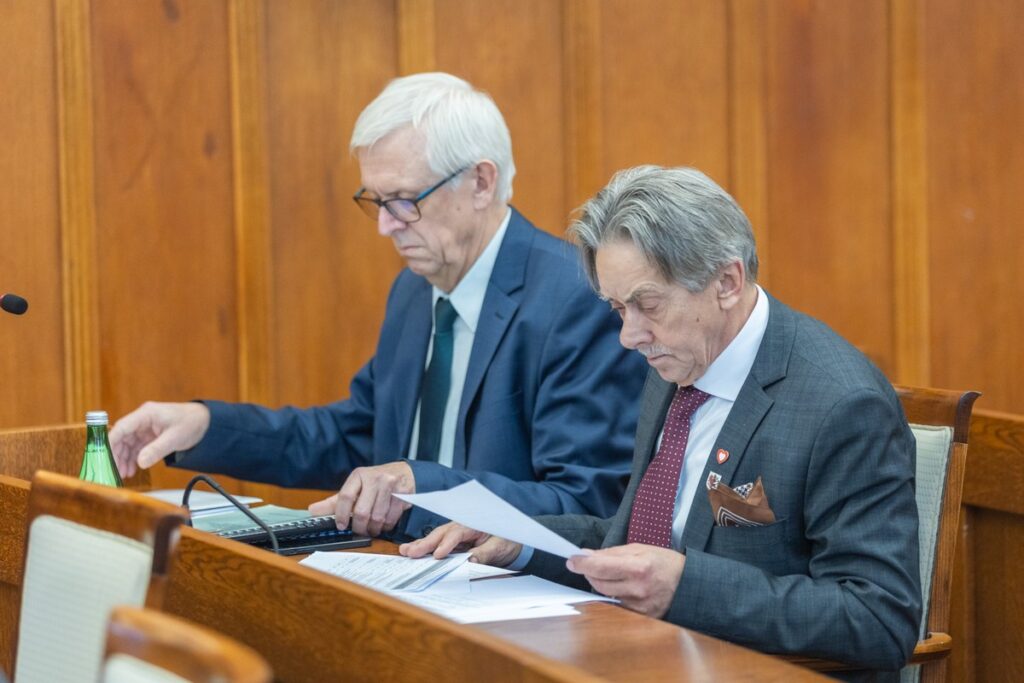 Budget session of the Regional Parliament, photo by Mikołaj Kuras for UMWKP
