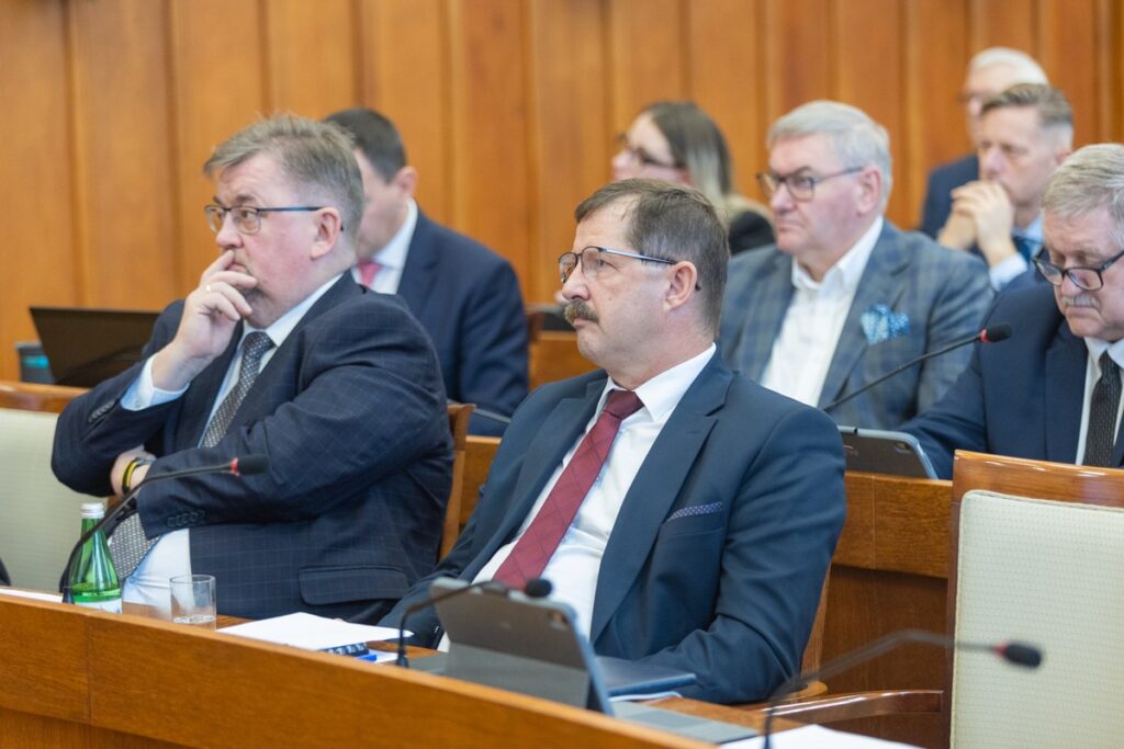 Budget session of the Regional Parliament, photo by Mikołaj Kuras for UMWKP