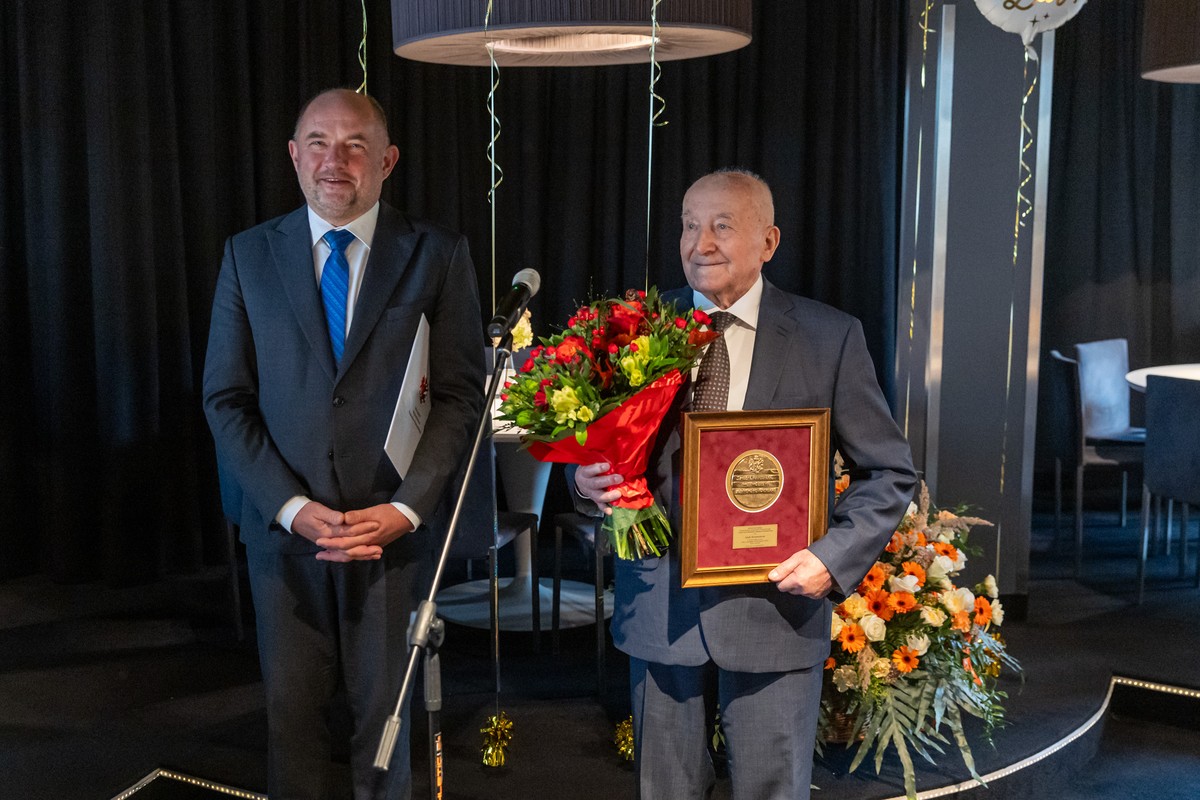 The 100th birthday of Mr. Józef Butrymowicz, photo by Szymon Zdziebło/tarantoga.pl for UMWKP
